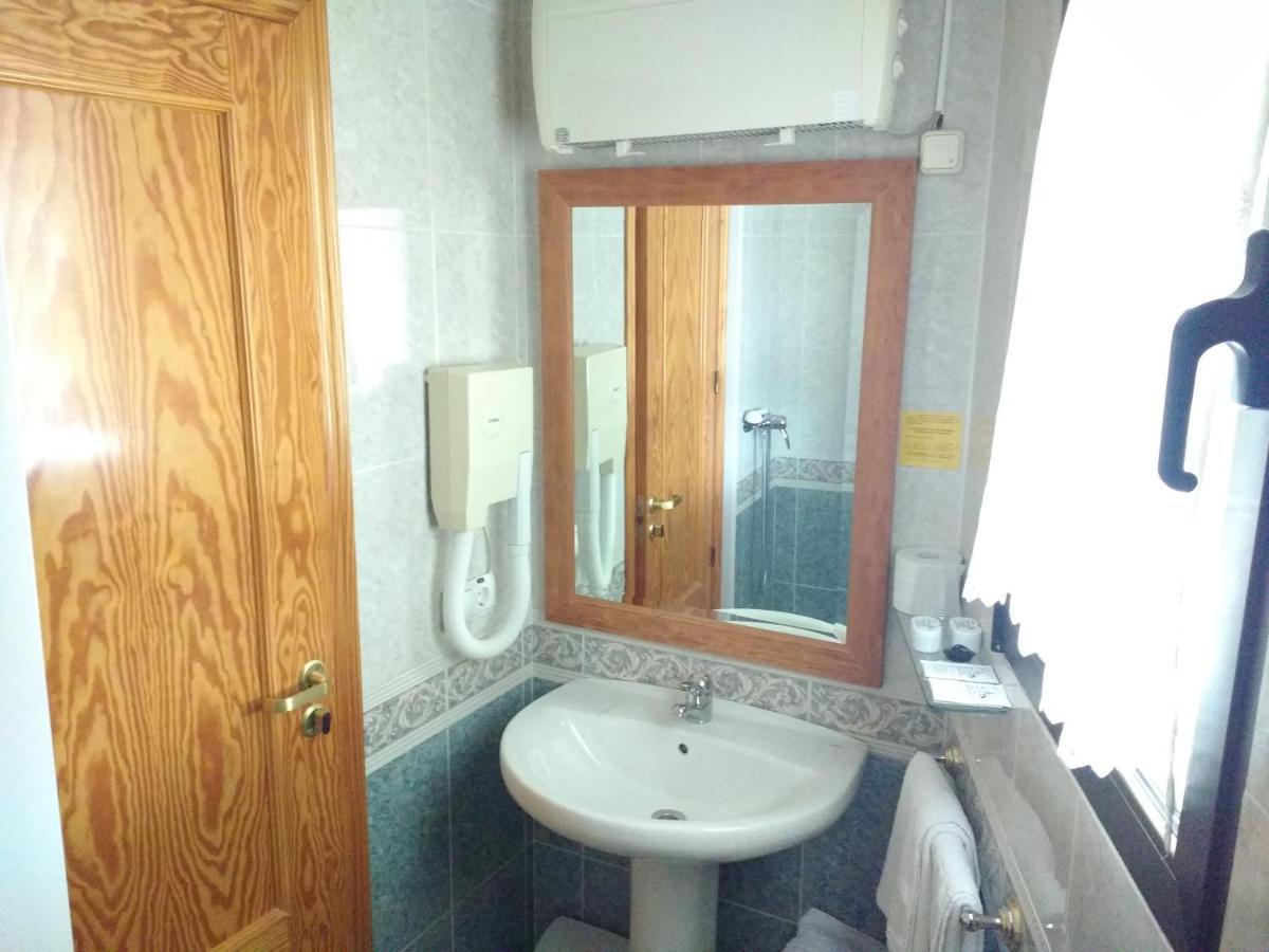 Hotel Meson El Castillo Baneres de Mariola Ngoại thất bức ảnh