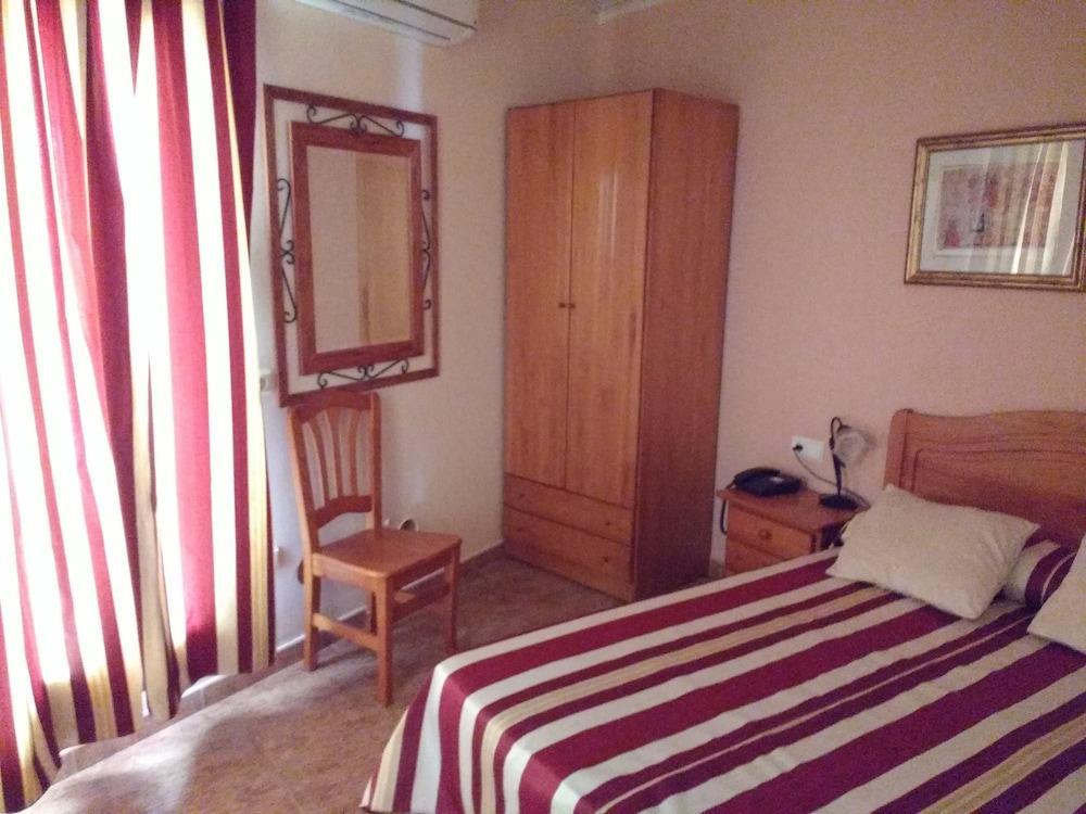 Hotel Meson El Castillo Baneres de Mariola Ngoại thất bức ảnh