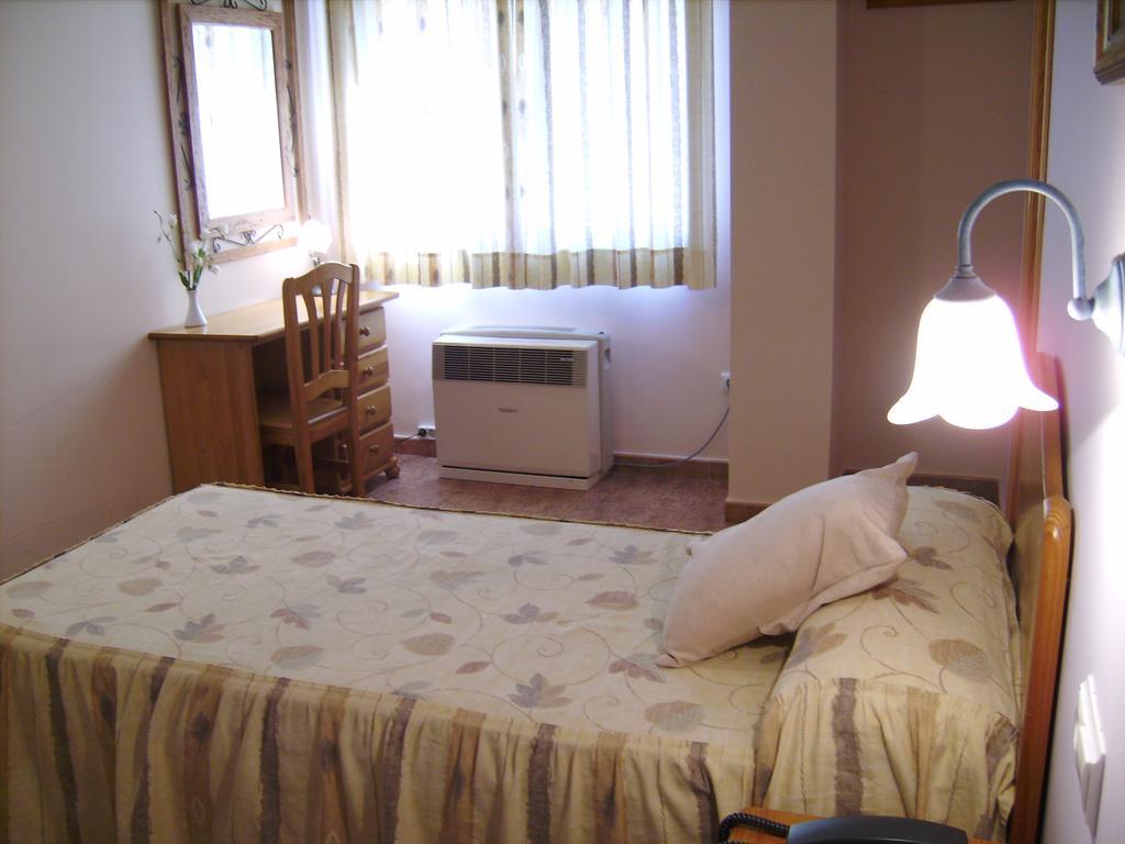 Hotel Meson El Castillo Baneres de Mariola Ngoại thất bức ảnh