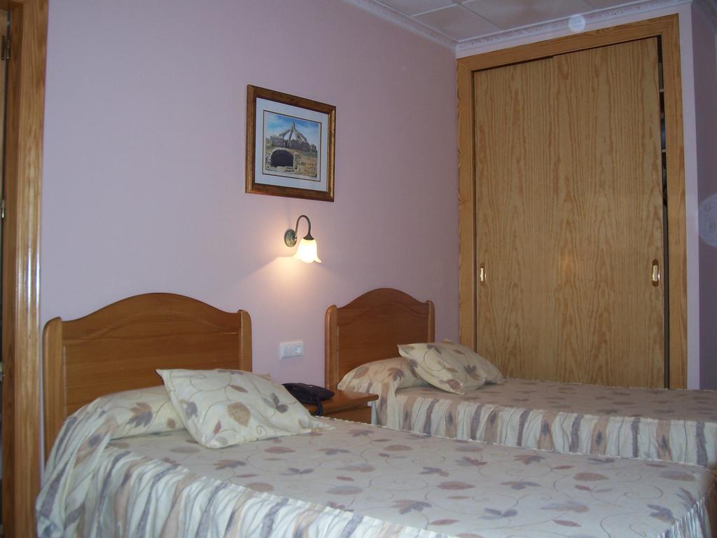 Hotel Meson El Castillo Baneres de Mariola Ngoại thất bức ảnh