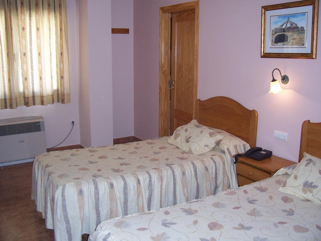 Hotel Meson El Castillo Baneres de Mariola Ngoại thất bức ảnh